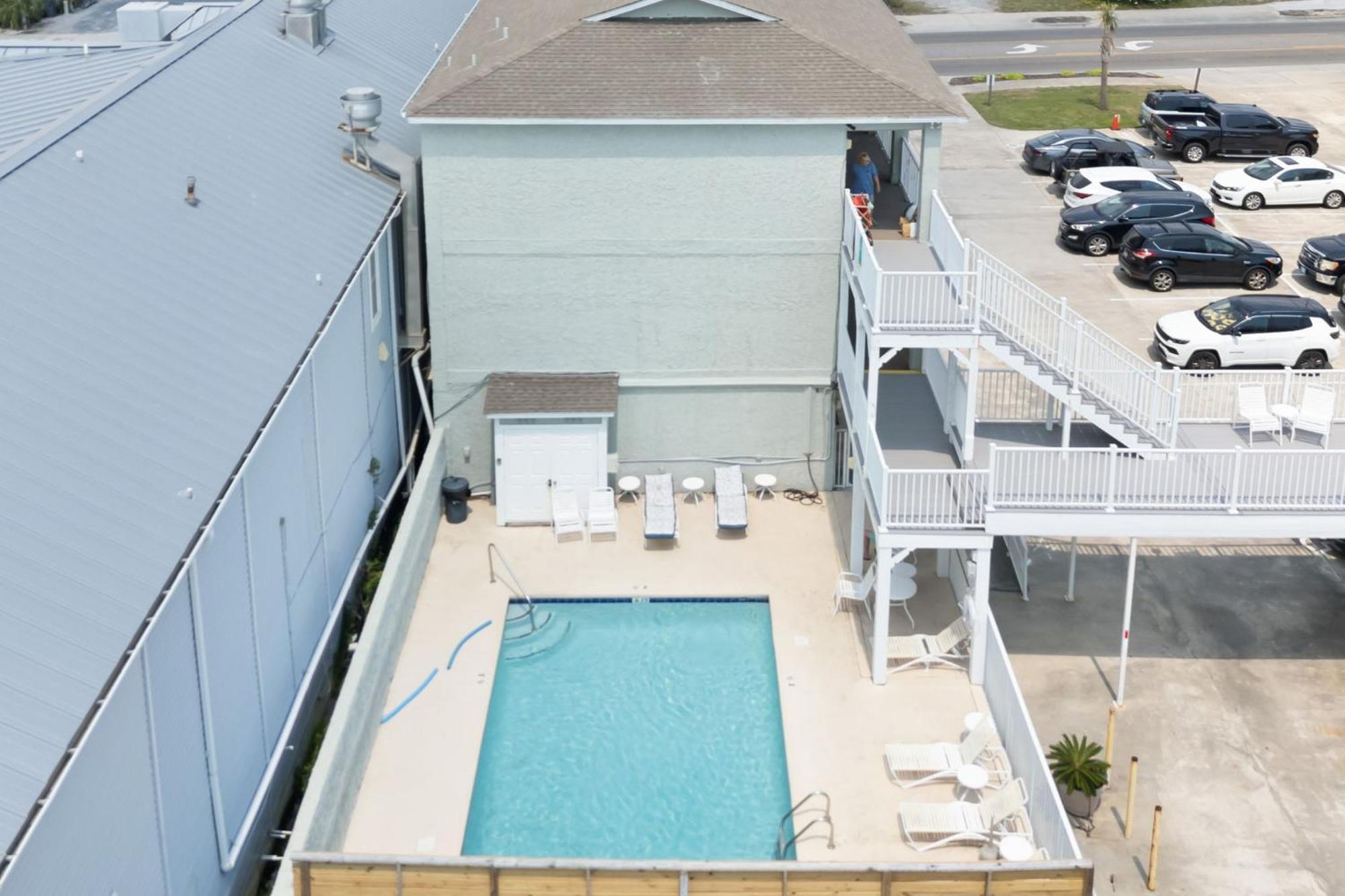 Cozy 1-Bedroom Condo With Pool Access In Ocean Isle Beach Dış mekan fotoğraf