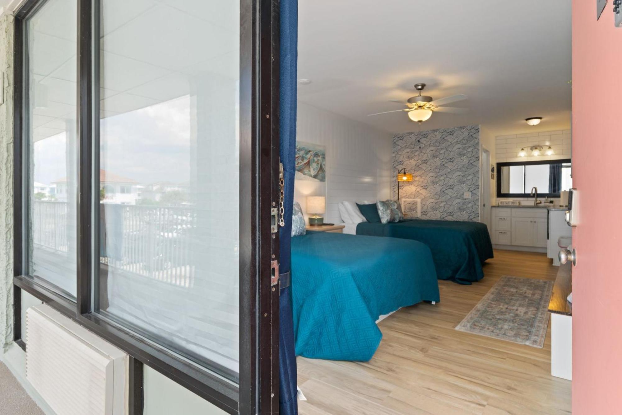Cozy 1-Bedroom Condo With Pool Access In Ocean Isle Beach Dış mekan fotoğraf